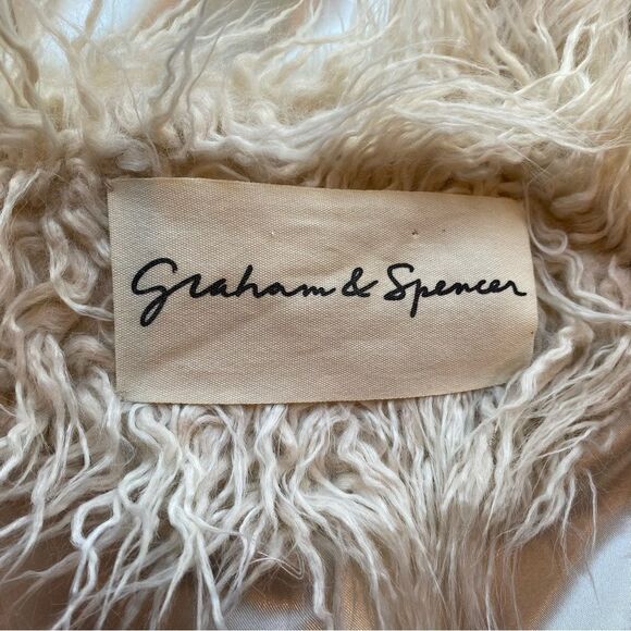 Graham and Spencer Faux Fur Cream Vest Women's M - Picture 5 of 9